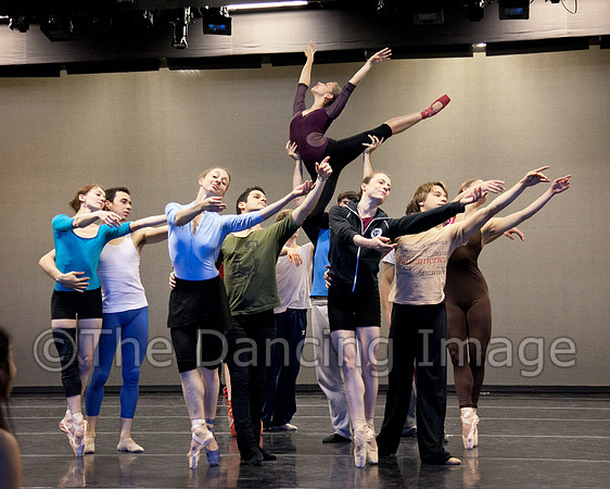 Class2011-2484