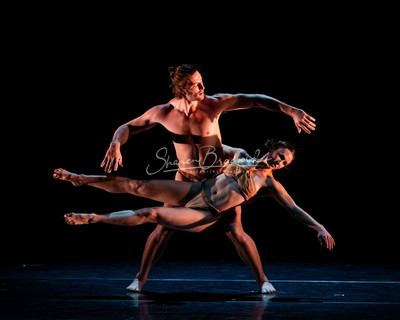 TITAS CP22 PILOBOLUS Symbiosis pc Sharen Bradford-1157