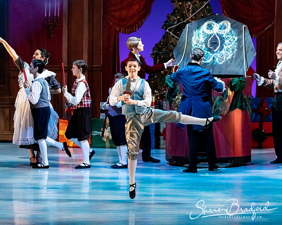 CCBT Nutcracker 19 pc Sharen Bradford-3648