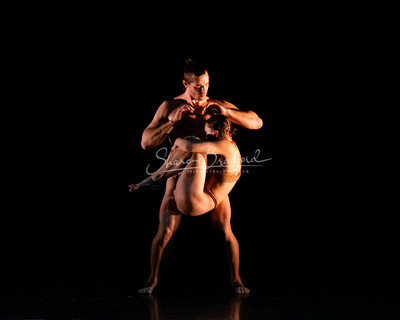 TITAS CP22 PILOBOLUS Symbiosis pc Sharen Bradford-0954