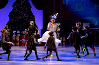 CCBT Nutcracker 19 pc Sharen Bradford-4420