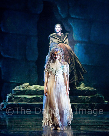 Dracula Thurs-0996