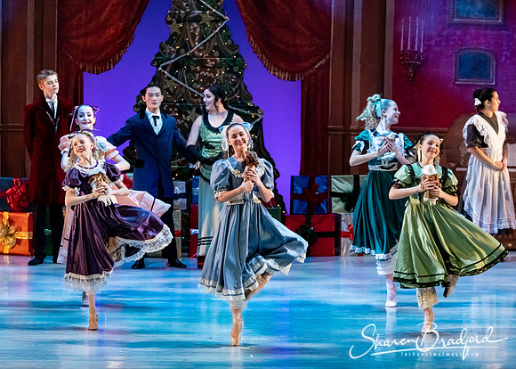 CCBT Nutcracker 19 pc Sharen Bradford-3677