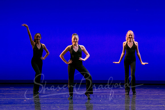 It's Showtime-4394