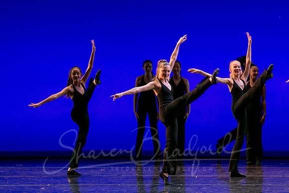 It's Showtime-4401