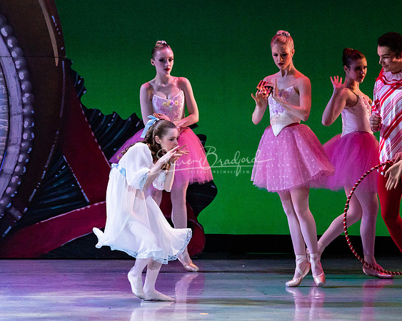 ACB Nutcracker Land of Sweets Sat 2021 pc Sharen Bradford-1147