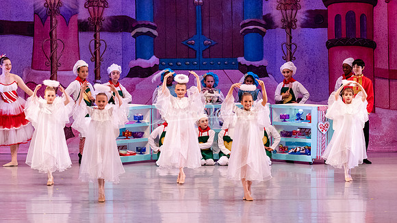 CPA Nutcracker Sweets Sun 2023 pc Sharen Bradford-5055