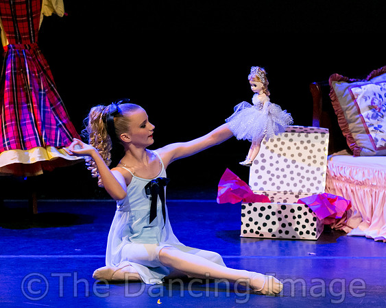 Clara's Dream - pc Sharen Bradford-9185