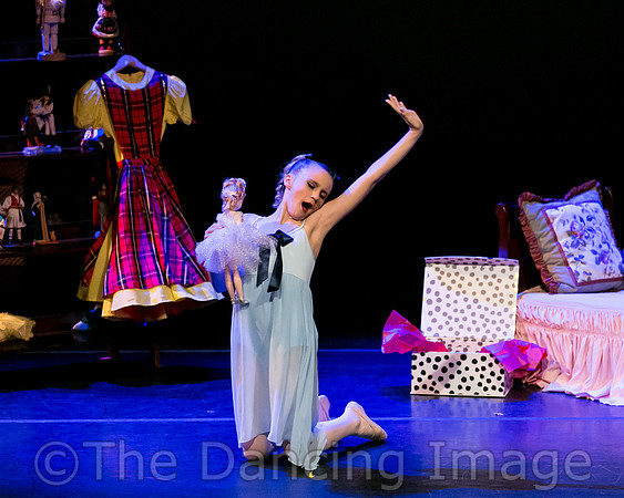 Clara's Dream - pc Sharen Bradford-9192