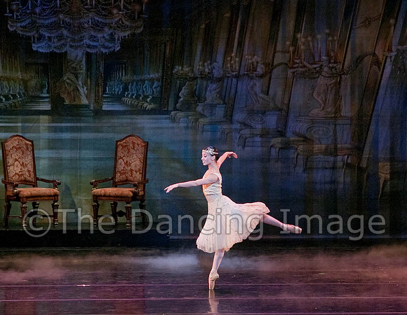 Nutcracker Thurs-942