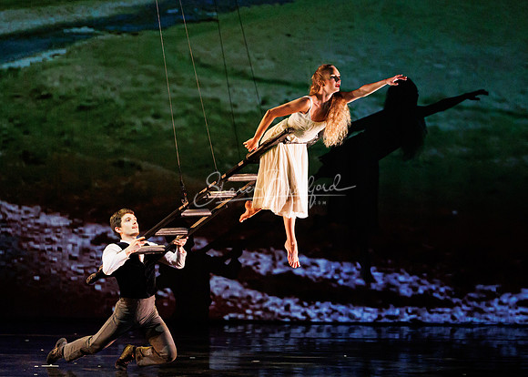 MOMIX Alice 2023 pc Sharen Bradford-0117