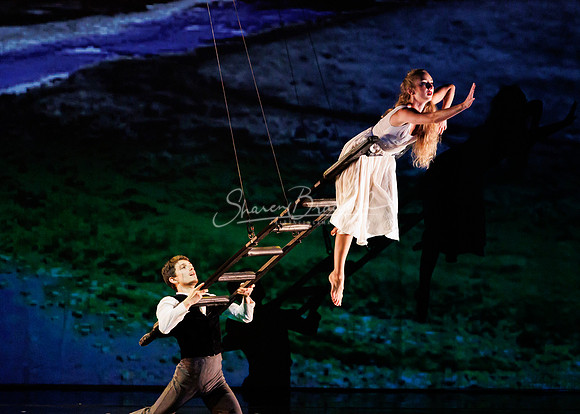 MOMIX Alice 2023 pc Sharen Bradford-0121