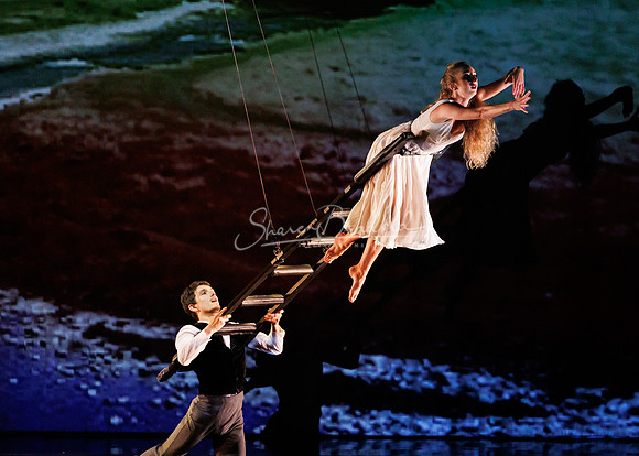 MOMIX Alice 2023 pc Sharen Bradford-0122