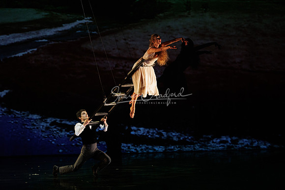 MOMIX Alice 2023 pc Sharen Bradford-0125