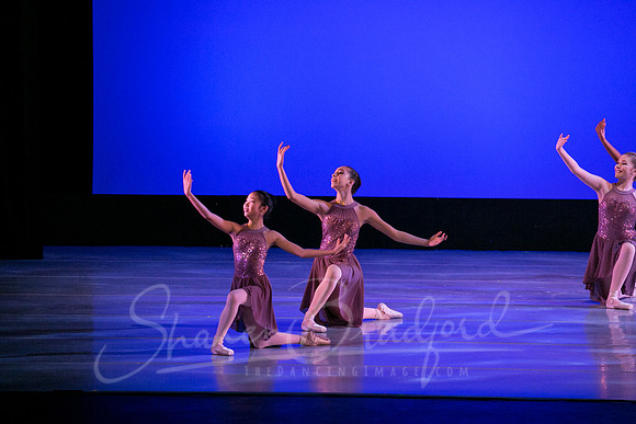 Isoline Dances-1587