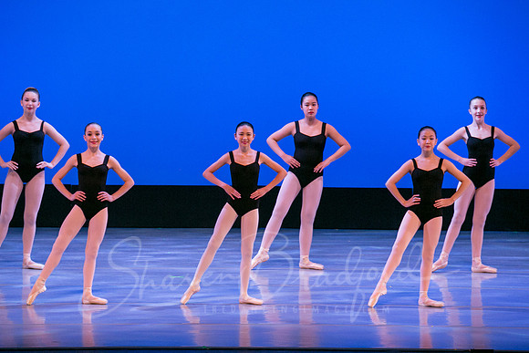 En Pointe-1685