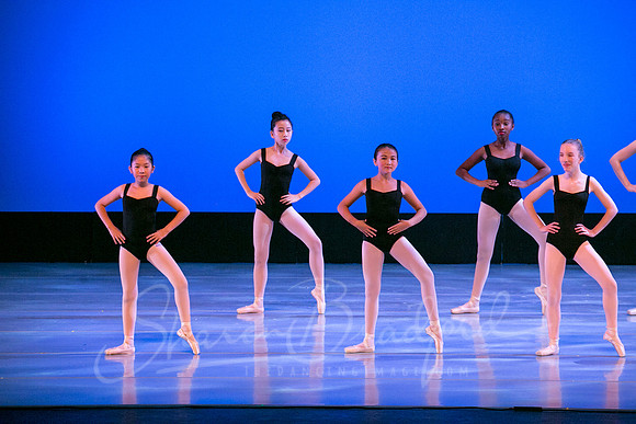 En Pointe-1688