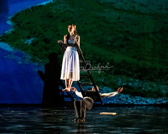 Momix ALICE 9-17-21 pc Sharen Bradford-1343