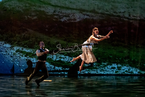 Momix ALICE 9-17-21 pc Sharen Bradford-1353