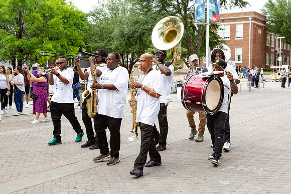 DAD 2022 Block Party pc Sharen Bradford-0950