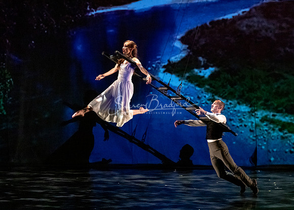 Momix ALICE 9-17-21 pc Sharen Bradford-1340