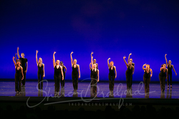 It's Showtime-4511