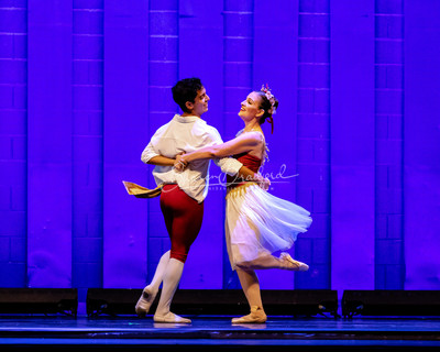 Neopolitan Dance pc Sharen Bradford-0250