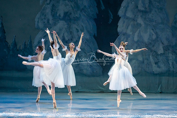 ACB Nutcracker Snow Sat 2021 pc Sharen Bradford-0855