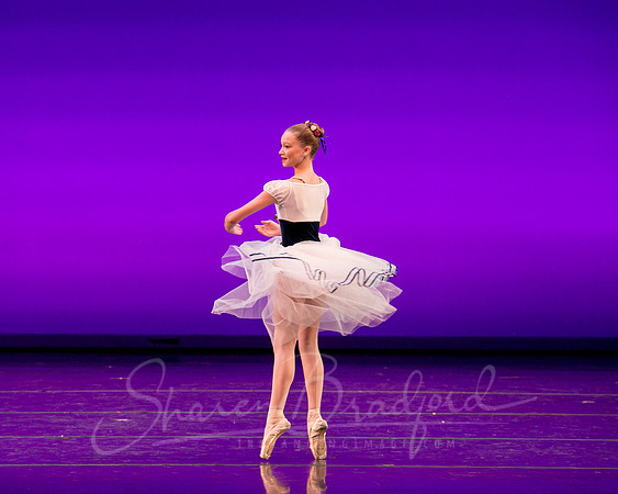 Swan Lake Pas de Trois-4062