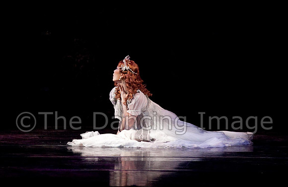 Dracula Thurs Act III-2023