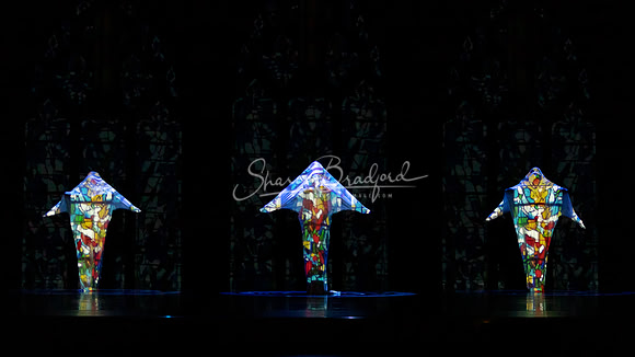 MOMIX Alice pc Sharen Bradford-0996
