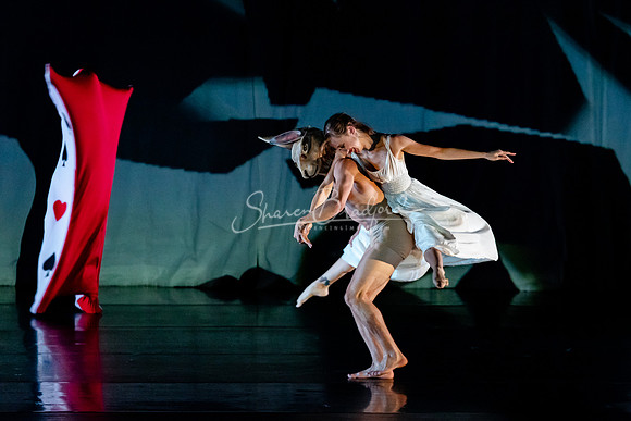 Momix ALICE 9-17-21 pc Sharen Bradford-2585