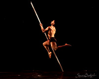 MOMIX Pole Dance pc Sharen Bradford-0300