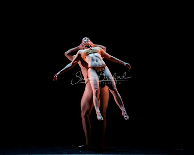 TITAS CP22 PILOBOLUS Symbiosis pc Sharen Bradford-1033