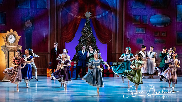 CCBT Nutcracker 19 pc Sharen Bradford-3682