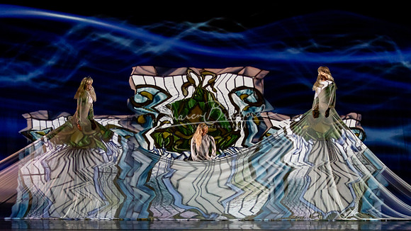 MOMIX Alice pc Sharen Bradford-0140