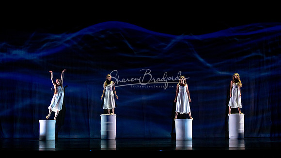 MOMIX Alice pc Sharen Bradford-0122