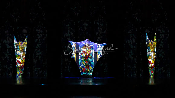 MOMIX Alice pc Sharen Bradford-0995