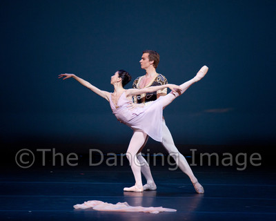 Thais Pas de Deux-0211