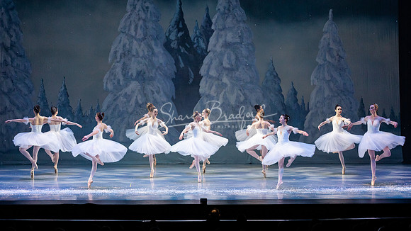ACB Nutcracker Snow Sat 2021 pc Sharen Bradford-0986