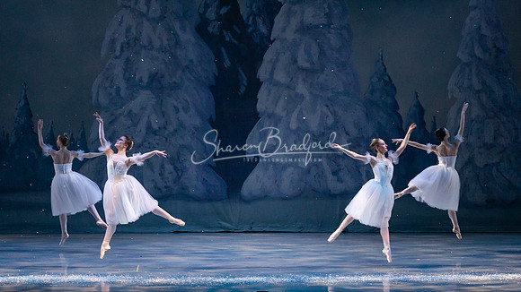 ACB Nutcracker Snow Sat 2021 pc Sharen Bradford-0826