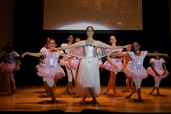 2007 Imagine the Impossible pc Sharen Bradford-0104
