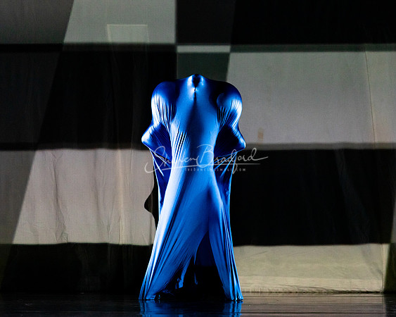 MOMIX Alice pc Sharen Bradford-1055