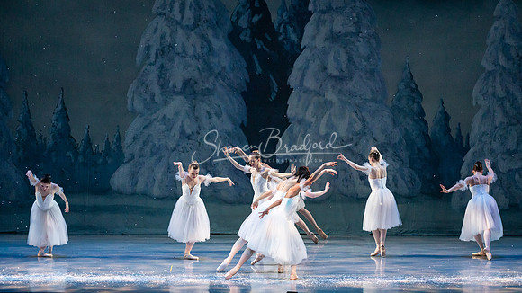 ACB Nutcracker Snow Sat 2021 pc Sharen Bradford-0907