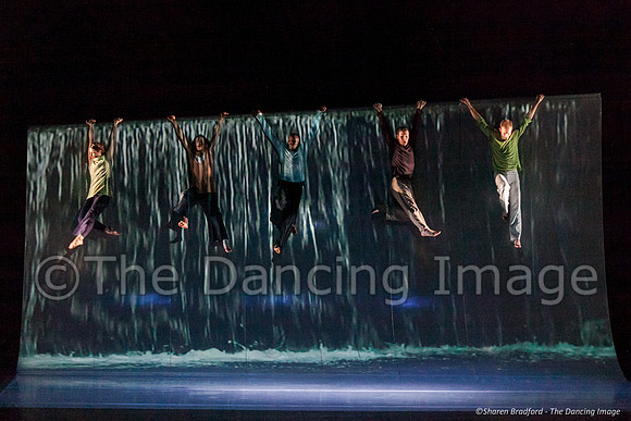 Motionhouse SCATTERED-0407