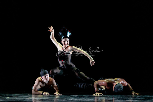 MOMIX Alice pc Sharen Bradford-0712