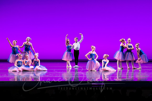 Dance at Le Moulin-0204