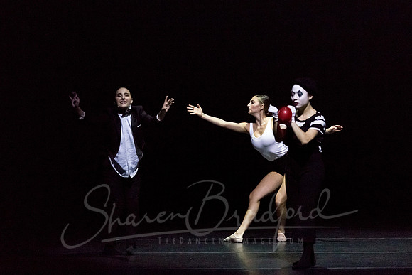 Give Them a Show pc Sharen Bradford-0631