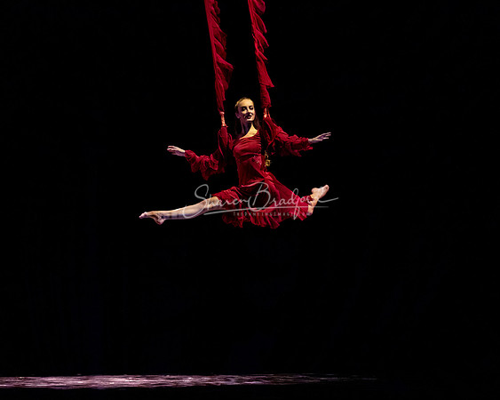 MOMIX Alice pc Sharen Bradford-0658