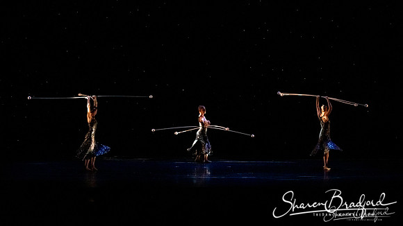 MOMIX Pleiades pc Sharen Bradford-0021